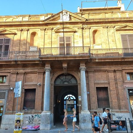 Апартаменты Al Palazzo Del Principe Al Massimo Палермо Экстерьер фото