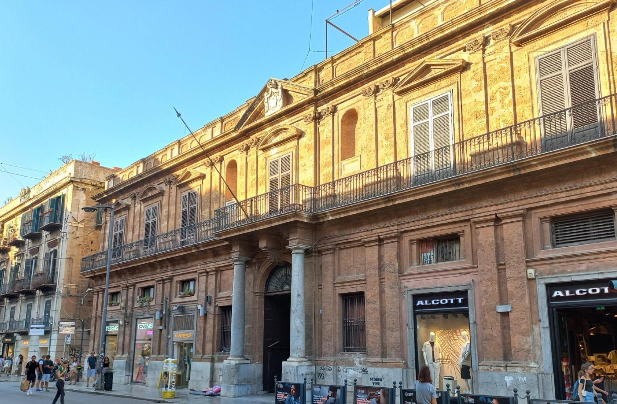 Апартаменты Al Palazzo Del Principe Al Massimo Палермо Экстерьер фото
